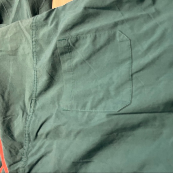 3 Pack Bundle of Green V Neck Scrub Top with Pockets, Size XL - Picture 12 of 12